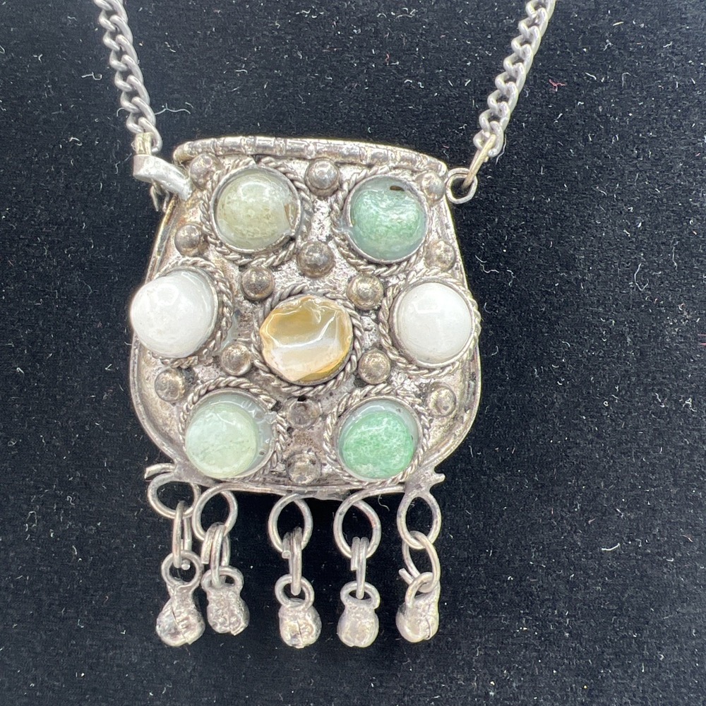Vintagae‎ Silver Tone Sajai Pendent Gemstone Trinket Box Necklace
